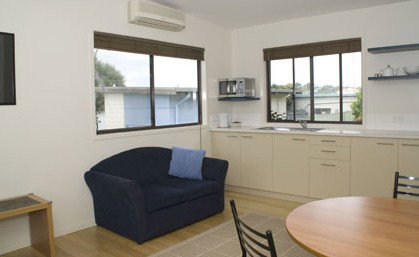 Anglesea Lodge - Accommodation Mooloolaba 5