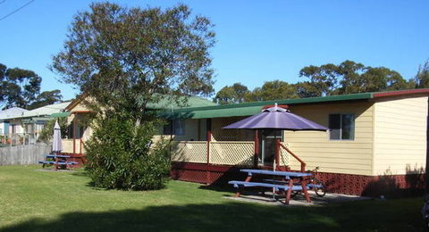 Alonga Cottages - Accommodation Mooloolaba 0