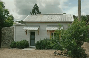 Mavis's Kitchen and Cabins - Accommodation Mooloolaba