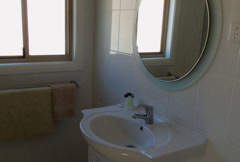 Apartment 2 On Oxide - Accommodation Mooloolaba 2