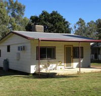 Cockatoo Cottage - Pooncarie - Accommodation Mooloolaba