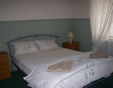 Riverland Holiday Cottage - Accommodation Mooloolaba 2