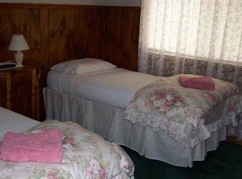 Riverland Holiday Cottage - Accommodation Mooloolaba 4