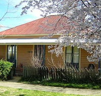 Cooma Cottage - Accommodation - Accommodation Mooloolaba