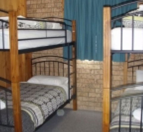 Aviemore 4 - Accommodation Mooloolaba 1