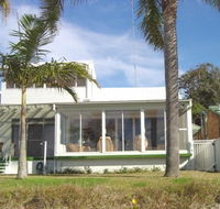 8 Seaview Crescent - Accommodation Mooloolaba