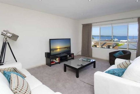 Flagship - Alta Mira - Accommodation Mooloolaba 1