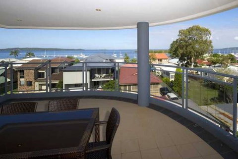 Flagship - Alta Mira - Accommodation Mooloolaba 3