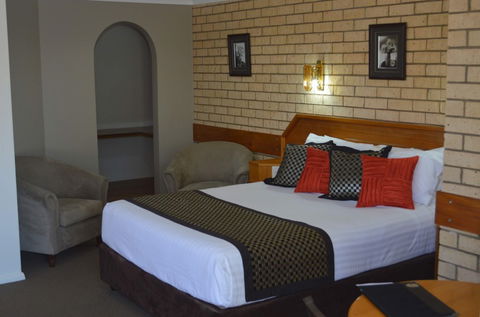 Hilltops Retreat Motor Inn - Accommodation Mooloolaba 4