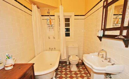 Ms. - Accommodation Mooloolaba 2