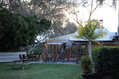 Artesian Spa Motel - Accommodation Mooloolaba 5