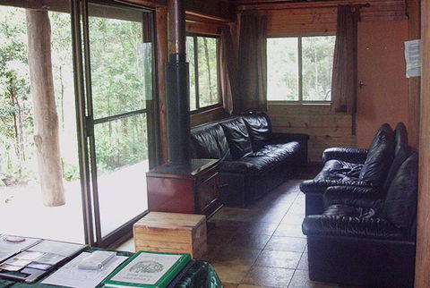 Carawirry Cabins - Accommodation Mooloolaba 4