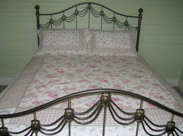 Camelot Retreat - Accommodation Mooloolaba 0