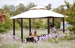 Camelot Retreat - Accommodation Mooloolaba 2