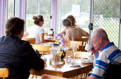 Camelot Retreat - Accommodation Mooloolaba 3