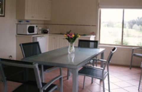 Burns B And B And Yabby Farm - Accommodation Mooloolaba 0