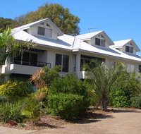 Moore Park Beach Villas on the Beach - Accommodation Mooloolaba
