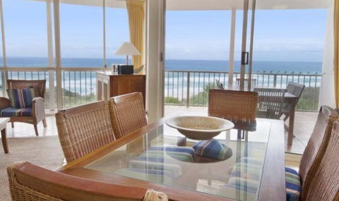 Whalewatch Ocean Beach Resort - Accommodation Mooloolaba 4