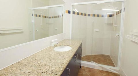 Whalewatch Ocean Beach Resort - Accommodation Mooloolaba 5