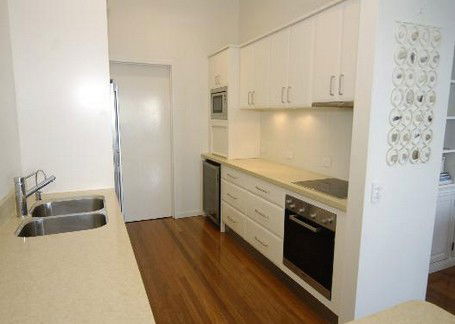Claytons On Cylinder Beach Front Apartments - Accommodation Mooloolaba 0
