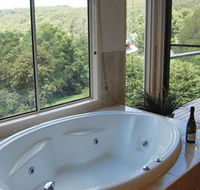 Ravensbourne Escape Kookaburra Kottage - Accommodation Mooloolaba