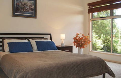 Ravensbourne Escape Kookaburra Kottage - Accommodation Mooloolaba 1