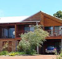 Rainbow House - Accommodation Mooloolaba