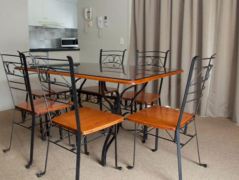 Ambassador Apartments Holiday Units - Accommodation Mooloolaba 1