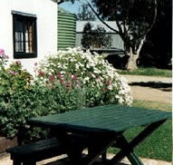 Dunalan Host Farm Cottage - Accommodation Mooloolaba
