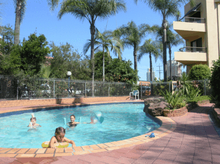 Grangewood Court Holiday Apartments - Accommodation Mooloolaba