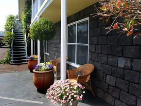 Central Motel Port Fairy - Accommodation Mooloolaba 2