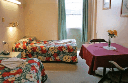 Royal Centrepoint Motel - Accommodation Mooloolaba 0