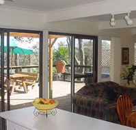 Lakeview Cottage - Accommodation Mooloolaba