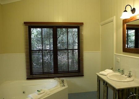 Friday Creek Retreat - Accommodation Mooloolaba 4