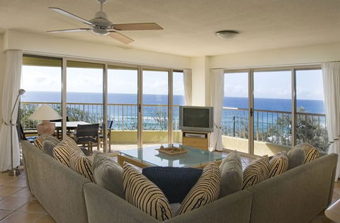 Costa Nova Holiday Apartments - Accommodation Mooloolaba 1