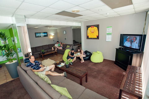 Islander Resort Hotel - Accommodation Mooloolaba 2