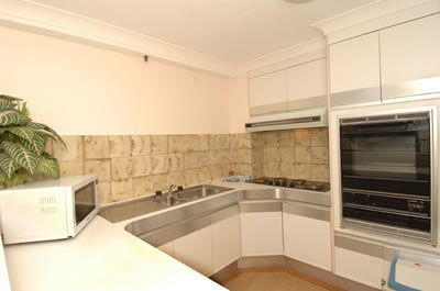 Biarritz Apartments - Accommodation Mooloolaba 2