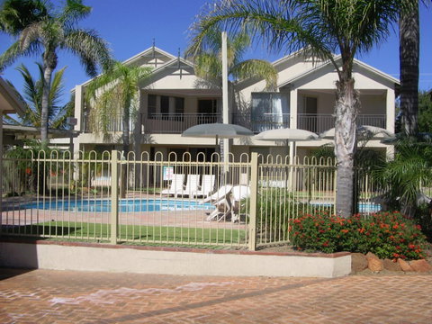 Pelican Shore Villas - Accommodation Mooloolaba 1