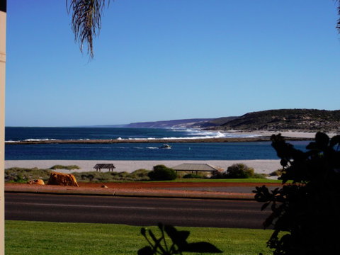 Pelican Shore Villas - Accommodation Mooloolaba 3