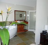 Airlie Waterfront Bed and Breakfast - Accommodation Mooloolaba