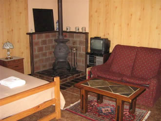 Compass Country Cabins - Accommodation Mooloolaba 2
