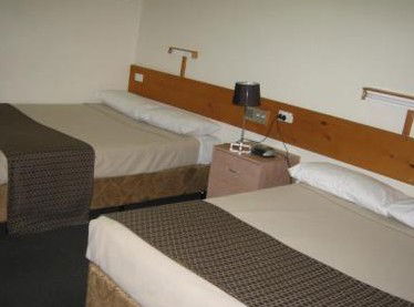 Banjo Paterson Inn - Accommodation Mooloolaba 3