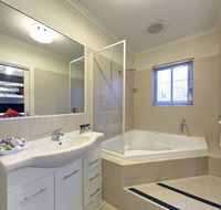 Comfort Inn And Suites Georgian Albury - Accommodation Mooloolaba