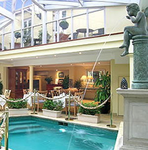 Manor House Boutique Hotel - Accommodation Mooloolaba 2