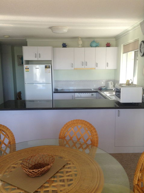Surfcomber On The Beach - Accommodation Mooloolaba 3