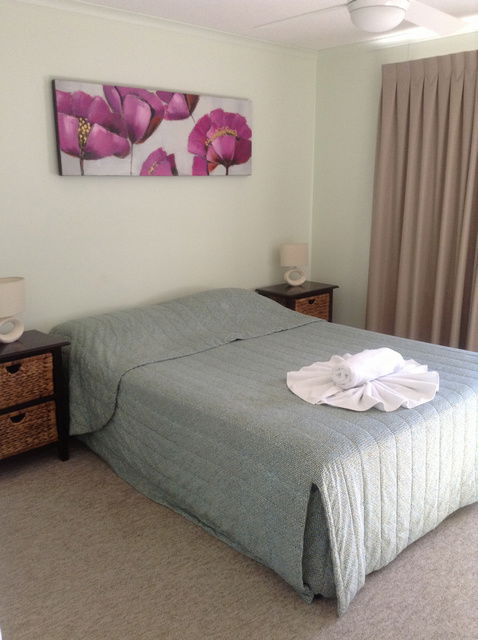 Surfcomber On The Beach - Accommodation Mooloolaba 4