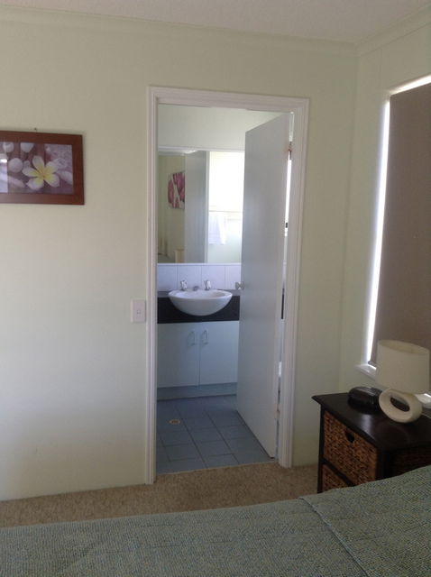Surfcomber On The Beach - Accommodation Mooloolaba 5