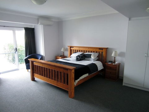 Moore Park Inn - Accommodation Mooloolaba 2