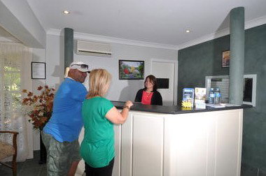 Poplars Inn - Accommodation Mooloolaba 1