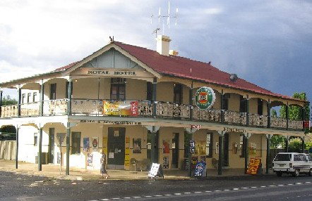 Royal Hotel Mandurama - Accommodation Mooloolaba 0